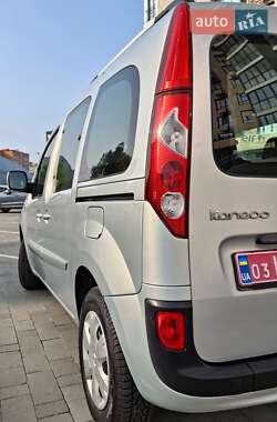 Минивэн Renault Kangoo 2012 в 