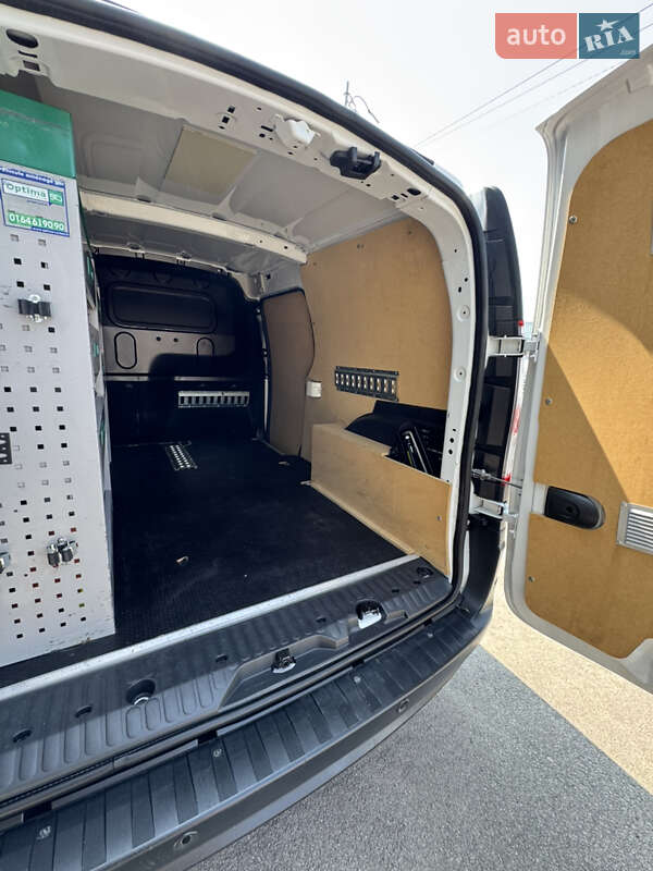 Грузовой фургон Renault Kangoo 2020 в Киеве