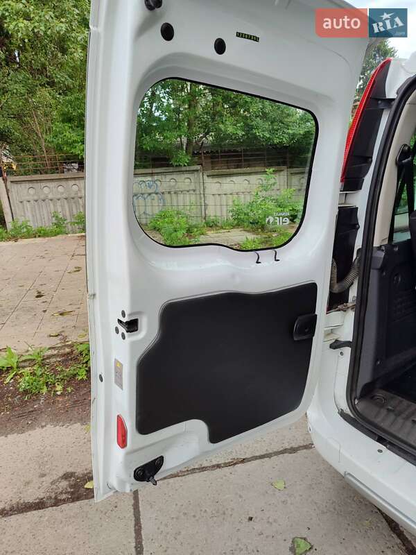 Минивэн Renault Kangoo 2014 в Киеве