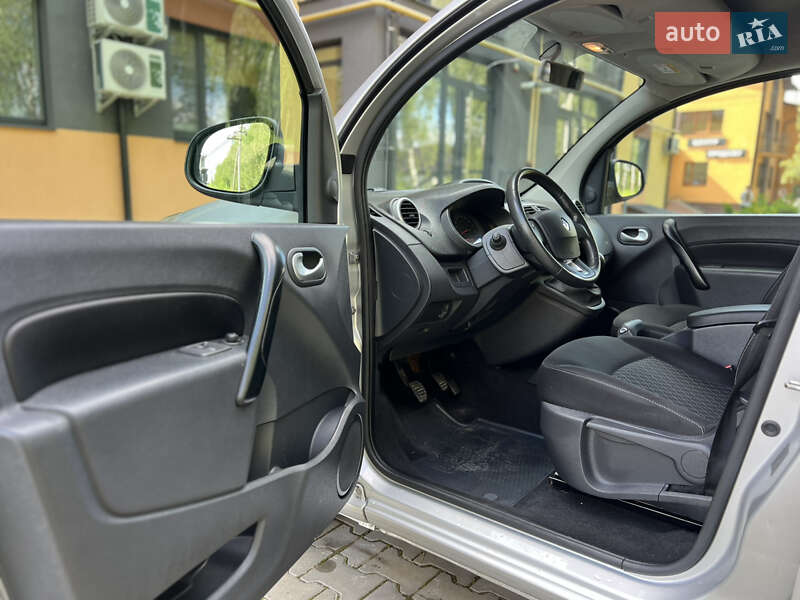 Минивэн Renault Kangoo 2014 в Луцке