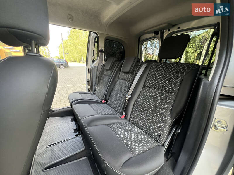 Минивэн Renault Kangoo 2014 в Луцке