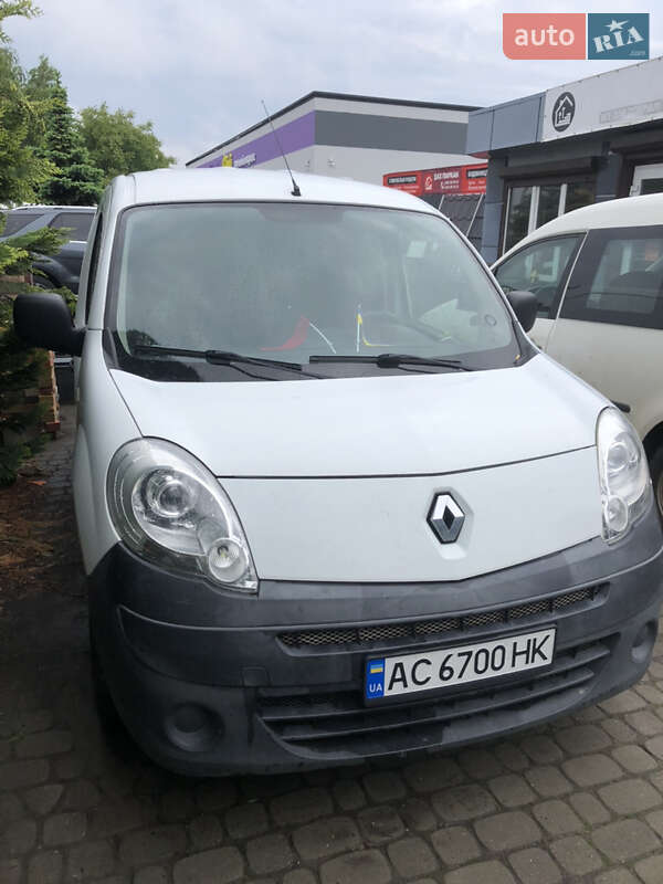 Грузовой фургон Renault Kangoo 2012 в Луцке