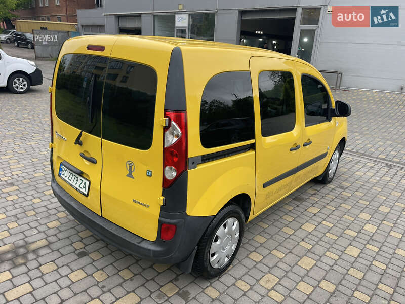 Вантажний фургон Renault Kangoo 2013 в Львові