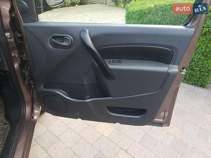Мінівен Renault Kangoo 2014 в Луцьку