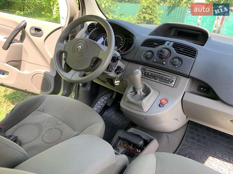 Минивэн Renault Kangoo 2010 в Пирятине