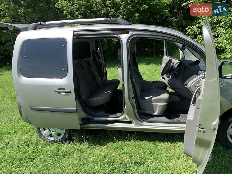 Минивэн Renault Kangoo 2010 в Пирятине
