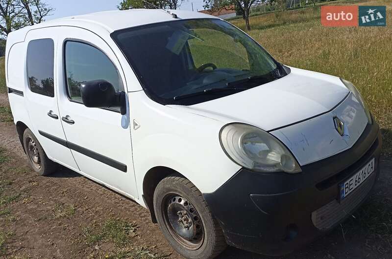 Грузопассажирский фургон Renault Kangoo 2010 в 