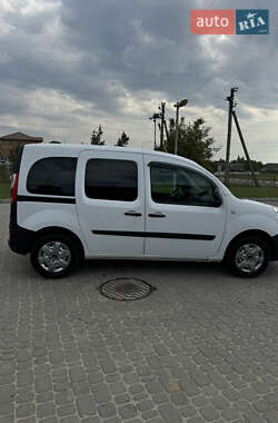 Минивэн Renault Kangoo 2015 в 