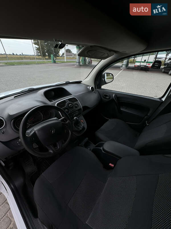 Мінівен Renault Kangoo 2015 в Володимирі