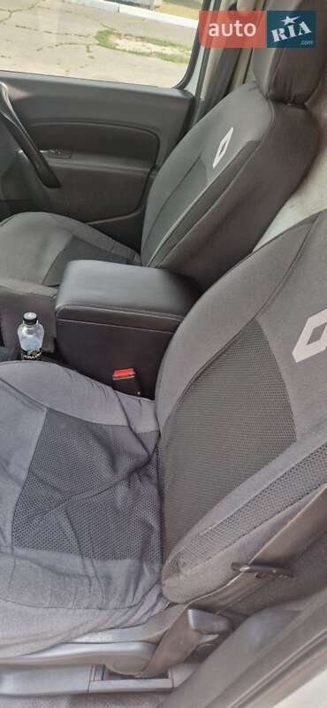 Вантажний фургон Renault Kangoo 2014 в Кривому Розі