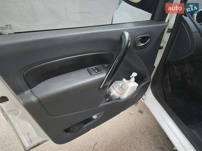 Вантажний фургон Renault Kangoo 2015 в Києві
