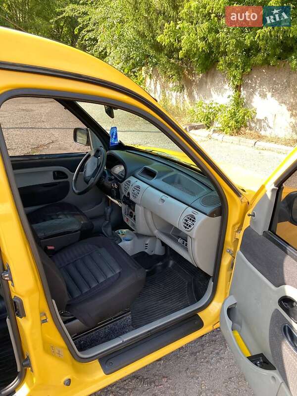 Минивэн Renault Kangoo 2006 в Марганце