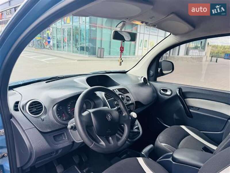 Минивэн Renault Kangoo 2013 в Киеве