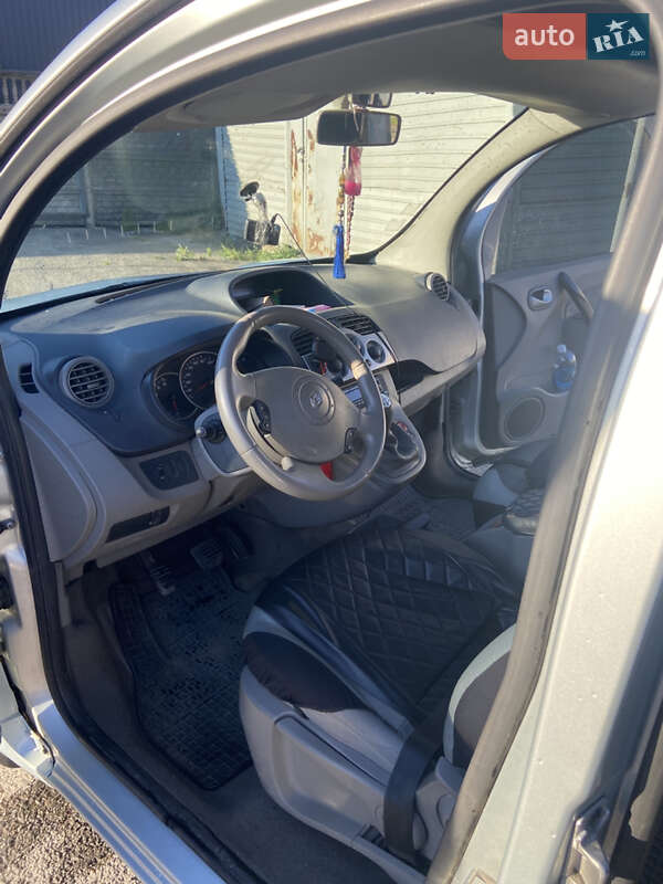 Минивэн Renault Kangoo 2008 в Коломые