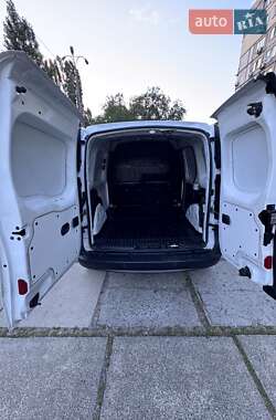 Грузовой фургон Renault Kangoo 2016 в 