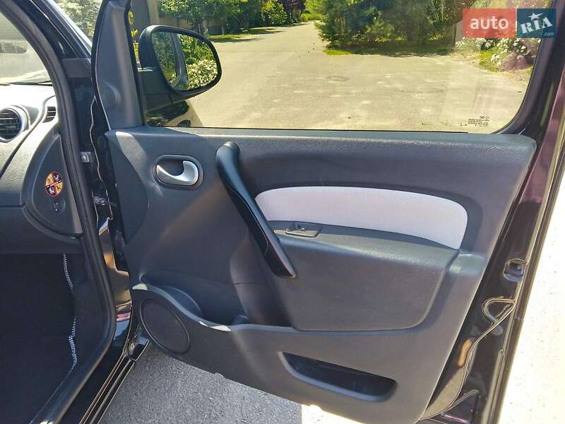 Минивэн Renault Kangoo 2014 в Черновцах