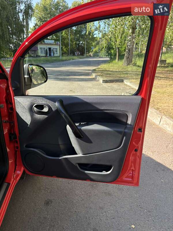 Минивэн Renault Kangoo 2015 в Золочеве