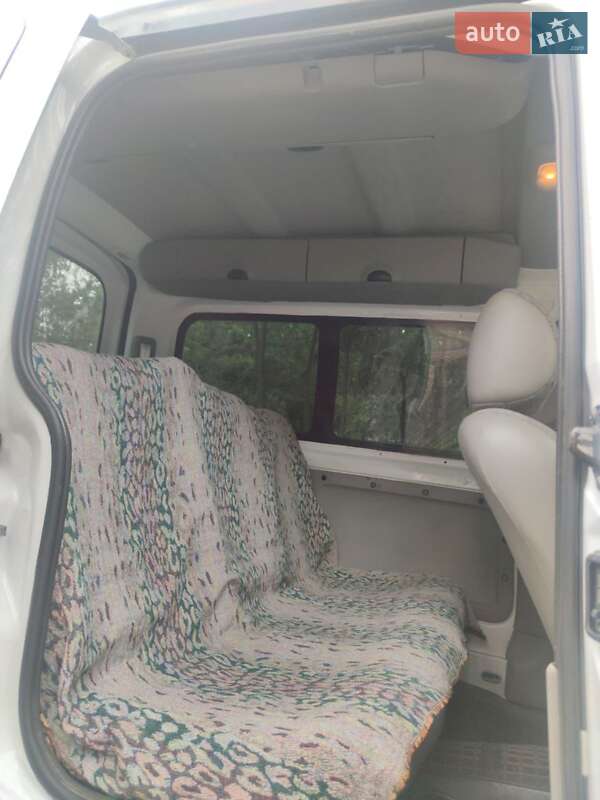 Минивэн Renault Kangoo 2004 в Николаеве фото 4 Минивэн Renault Kangoo 2004 в Николаеве