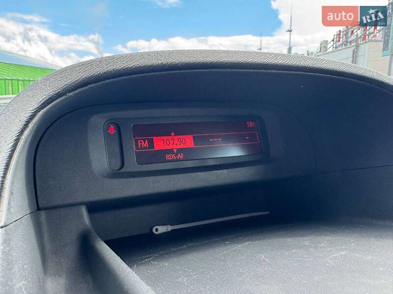 Грузовой фургон Renault Kangoo 2012 в Киеве