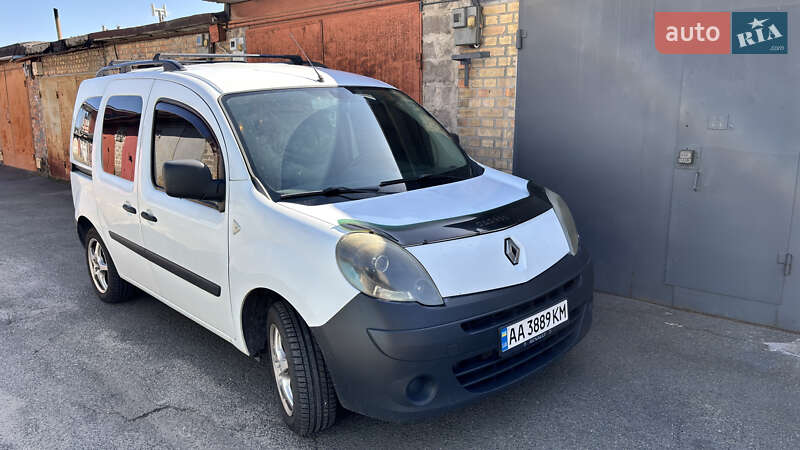 Мінівен Renault Kangoo 2009 в Києві