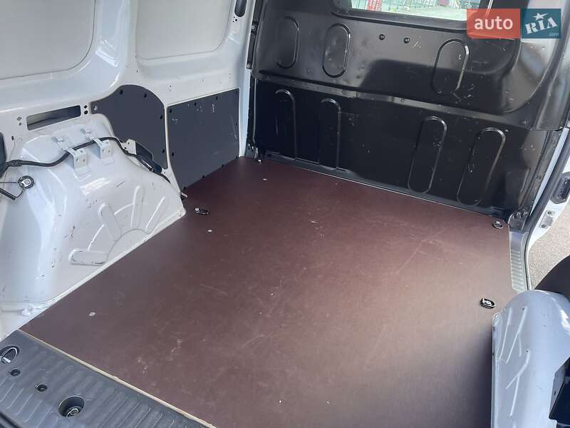 Минивэн Renault Kangoo 2018 в Киеве
