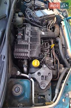 Минивэн Renault Kangoo 2005 в 