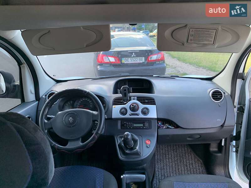 Грузопассажирский фургон Renault Kangoo 2012 в Киеве