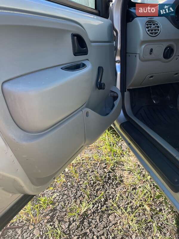 Минивэн Renault Kangoo 2006 в Луцке