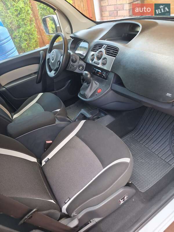 Минивэн Renault Kangoo 2012 в Краматорске