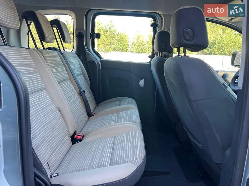 Минивэн Renault Kangoo 2011 в Луцке