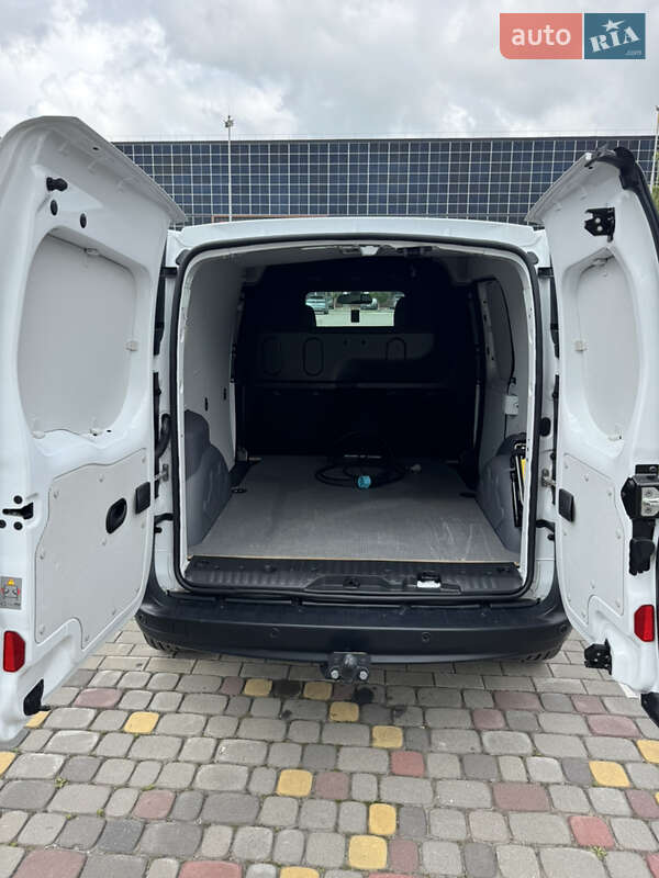 Грузовой фургон Renault Kangoo 2019 в Луцке