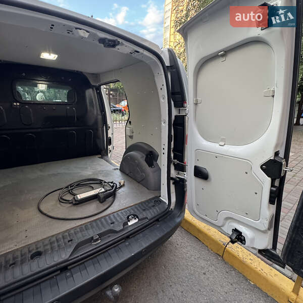 Грузовой фургон Renault Kangoo 2015 в Одессе
