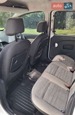 Минивэн Renault Kangoo 2011 в 