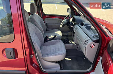 Минивэн Renault Kangoo 2006 в 