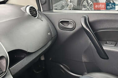Грузовой фургон Renault Kangoo 2019 в 
