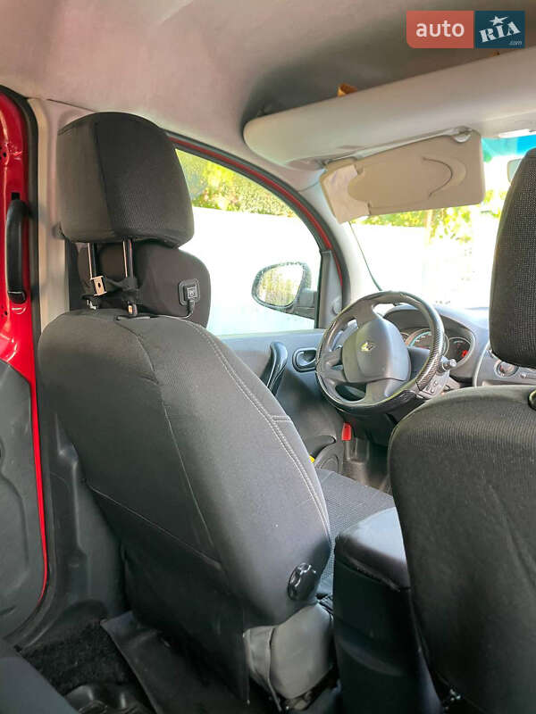 Минивэн Renault Kangoo 2015 в Кременчуге фото 5 Минивэн Renault Kangoo 2015 в Кременчуге