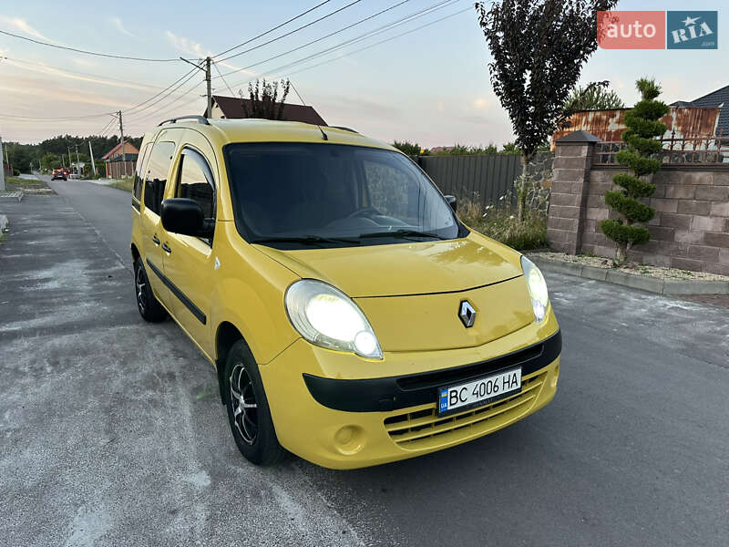 Мінівен Renault Kangoo 2009 в Луцьку