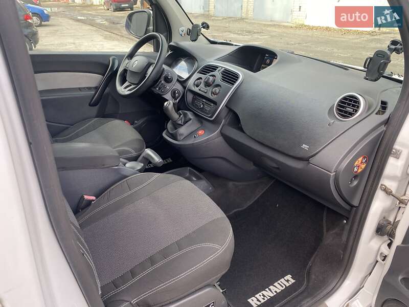 Мінівен Renault Kangoo 2015 в Дніпрі