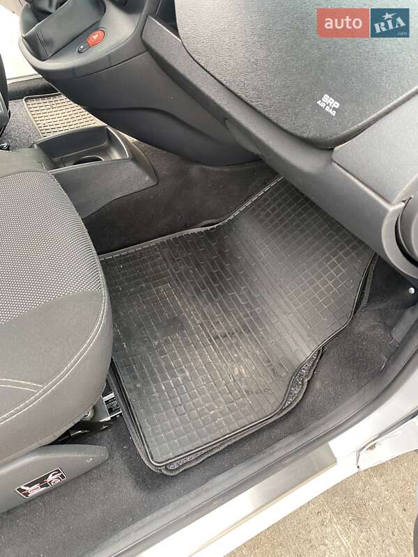 Мінівен Renault Kangoo 2015 в Дніпрі