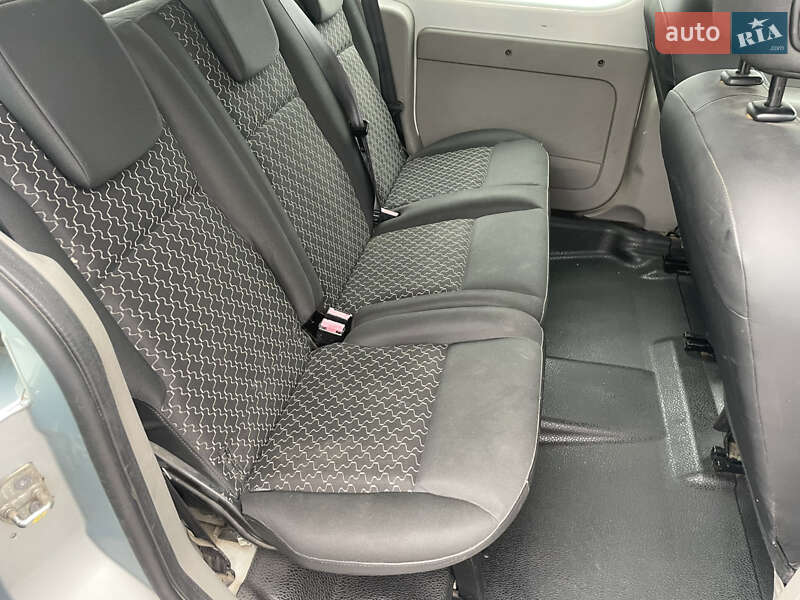 Минивэн Renault Kangoo 2010 в Луцке