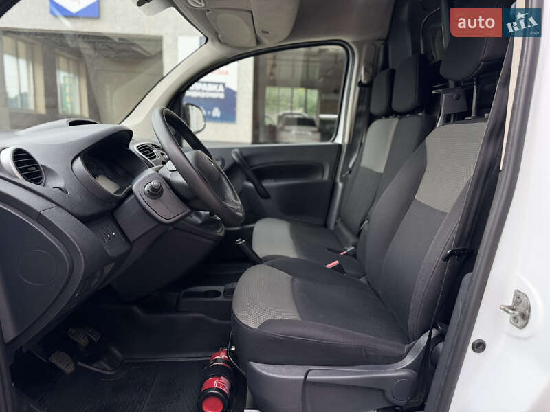 Грузовой фургон Renault Kangoo 2018 в Луцке