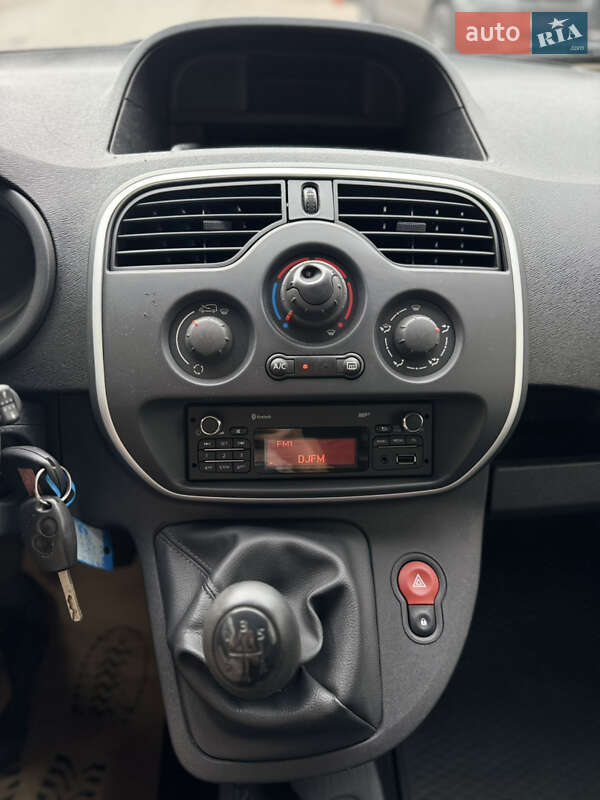 Грузовой фургон Renault Kangoo 2018 в Луцке