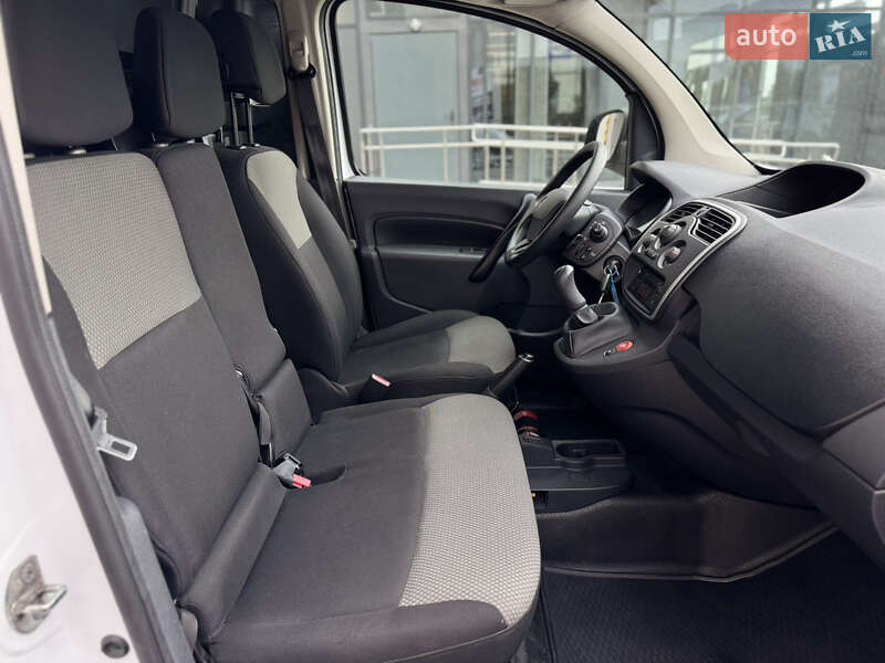 Грузовой фургон Renault Kangoo 2018 в Луцке