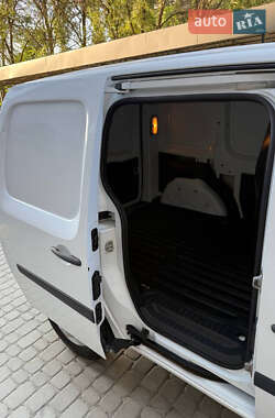 Грузовой фургон Renault Kangoo 2017 в 