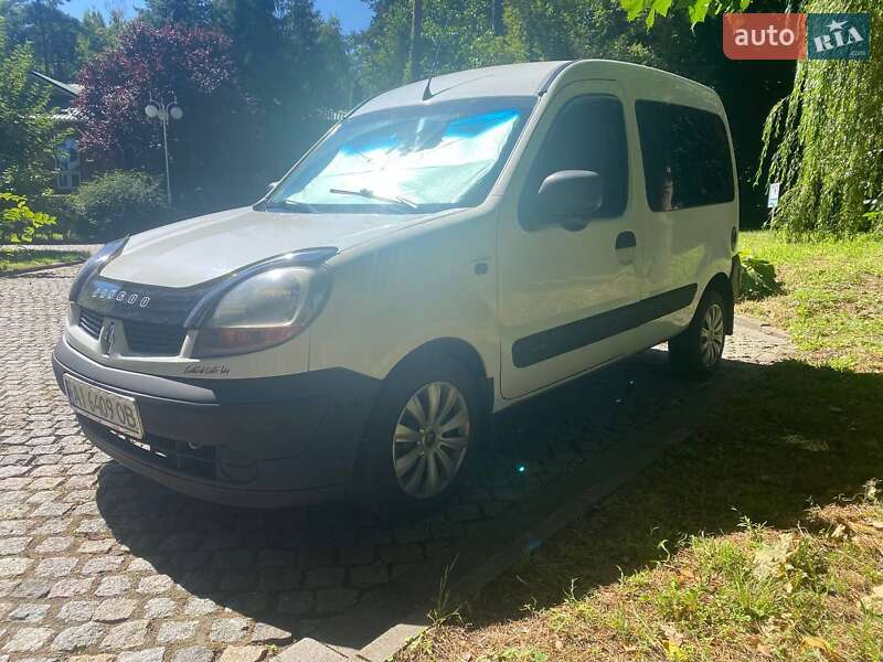 Минивэн Renault Kangoo 2004 в Киеве
