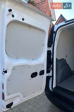 Грузовой фургон Renault Kangoo 2018 в 