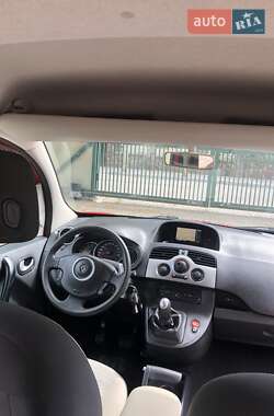 Минивэн Renault Kangoo 2012 в 