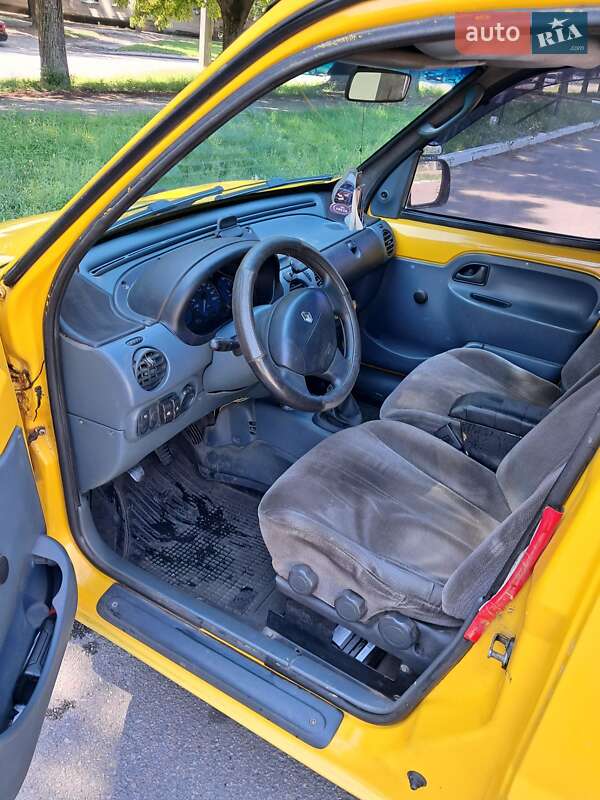 Мінівен Renault Kangoo 2000 в Кременчуці фото 3 Мінівен Renault Kangoo 2000 в Кременчуці