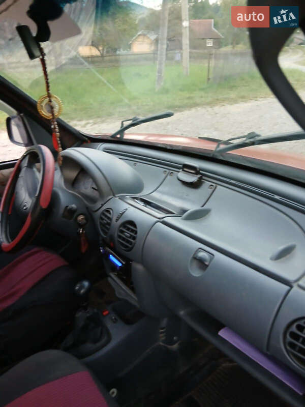 Минивэн Renault Kangoo 2000 в Косове