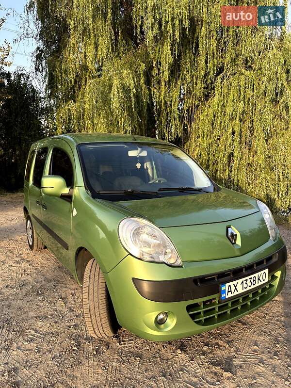 Минивэн Renault Kangoo 2009 в 